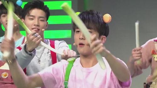 网红韩国团体舞蹈男生跳,韩国网红团体舞蹈男生的魅力瞬间