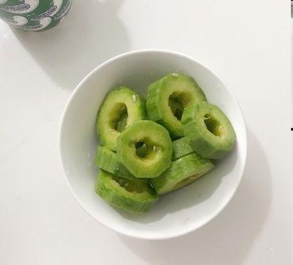 羊角瓜夏天怎么吃,夏日羊角瓜美味新食法