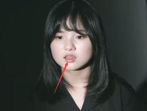 网红韩甜甜,从网络红人到时尚偶像的蜕变之路