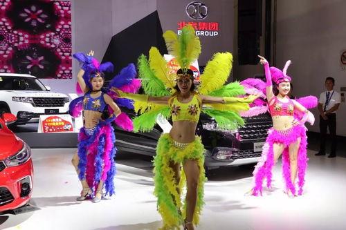 网红在用的动态壁纸图片,捕捉瞬间的时尚魅力